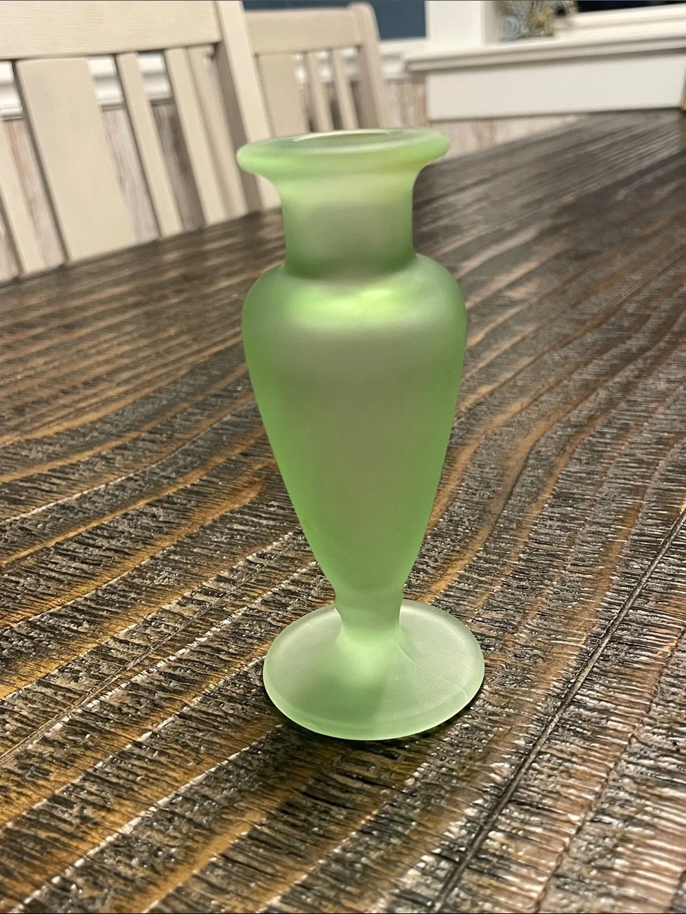 New Martinsville Vtg 1930s Bud Vase Satin Green Art Deco